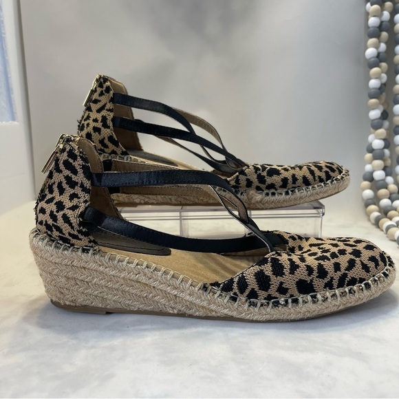 KenethCole REACTION Women's Clo Elastic woven Wedge Sandal Animal Print Size 8.5 - Picture 3 of 11
